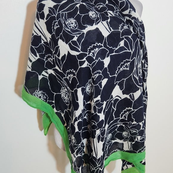 Banana Republic Navy and Green Floral Print Scarf Size 42 X 42