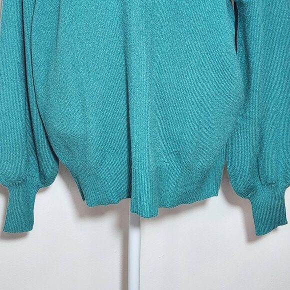 Zesica Turquoise Blue Sweater with Full Sleeves and Mock Neckline Size Large New