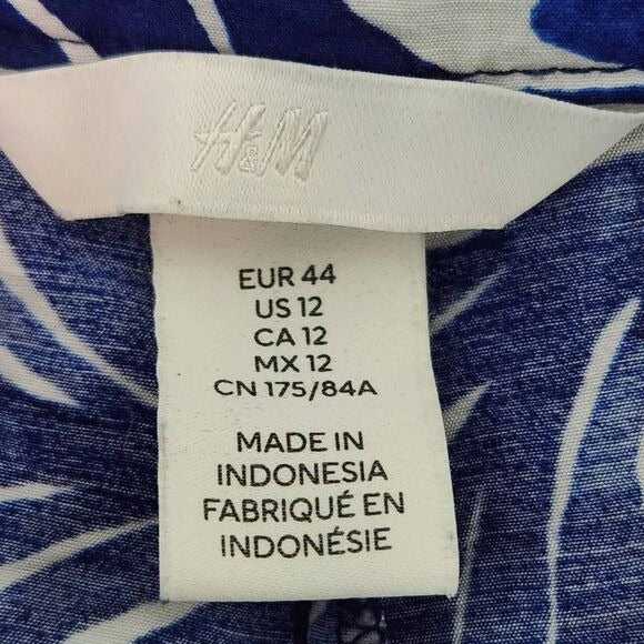 H&M Blue Print Wide Leg Pants Size 12 Blue and White Print Resortwear Pants