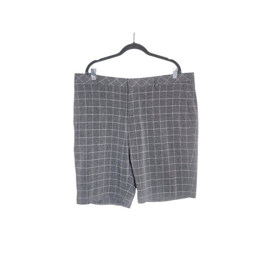 Walter Hagen Gray and White Plaid Performance Golf Shorts Size 40