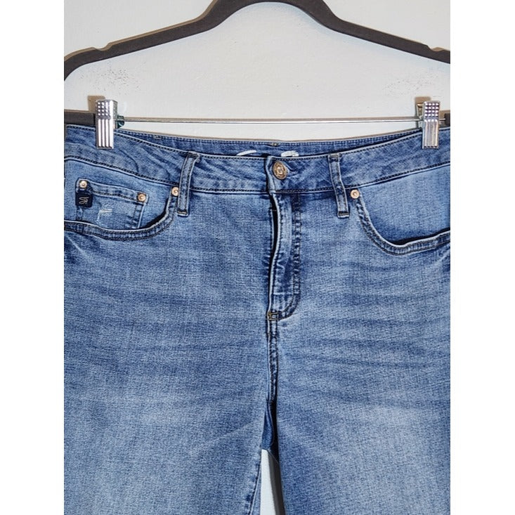 Seven7 Light Wash Distressed Bermuda Jean Shorts Size 8