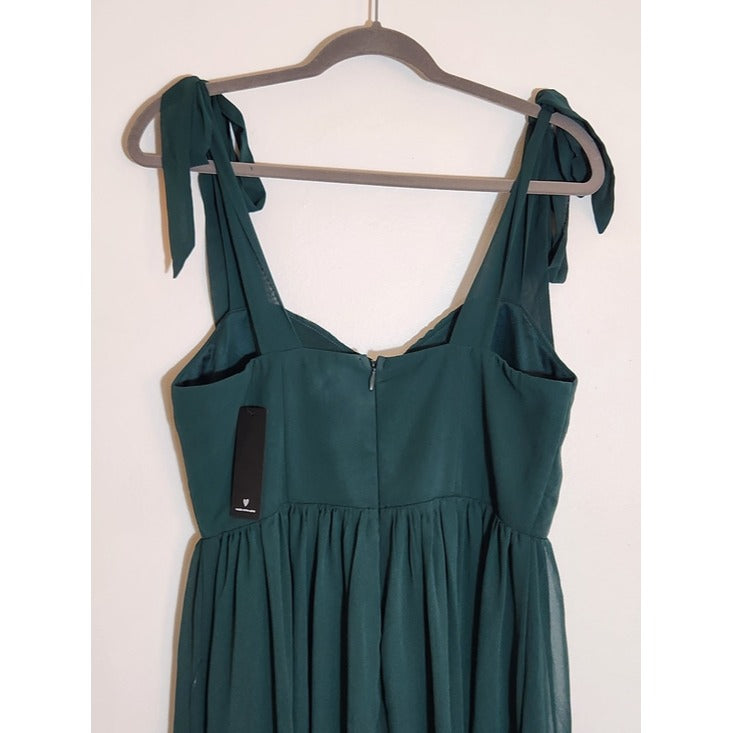 Lulus Green Chiffon Formal Dress with Tie Straps Size Large NWT Wedding Guest