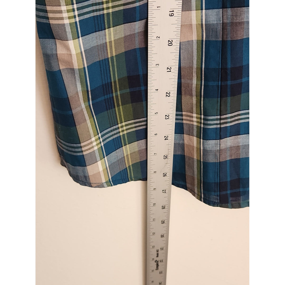 Van Heusen Blue and Green Plaid Button-Up Shirt Roll Tab Sleeves Size XL NWT