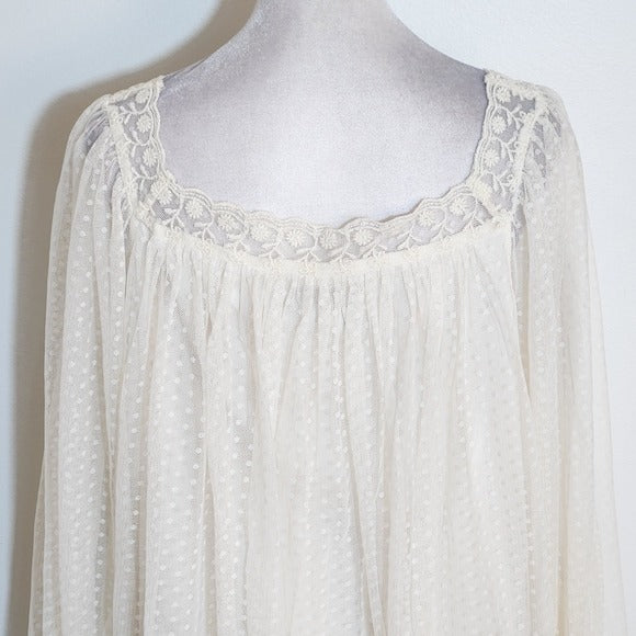 LOFT Cream Dotted Tulle Lace Trim Blouse Size Large