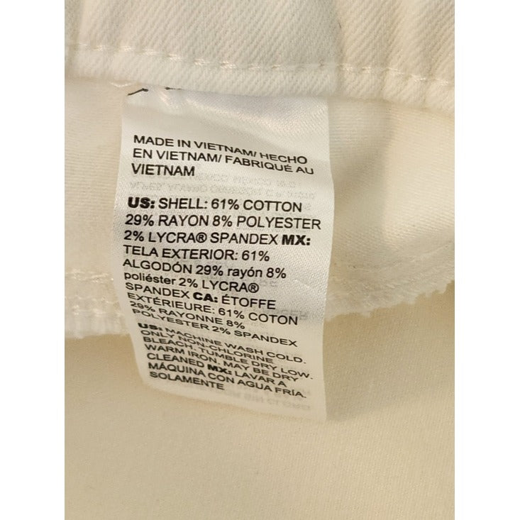 Chico's White Slim Leg Girlfriend Capri Jeans Size 6 Petite