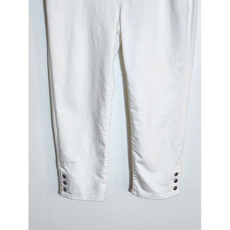 Chico's White Slim Leg Girlfriend Capri Jeans Size 6 Petite