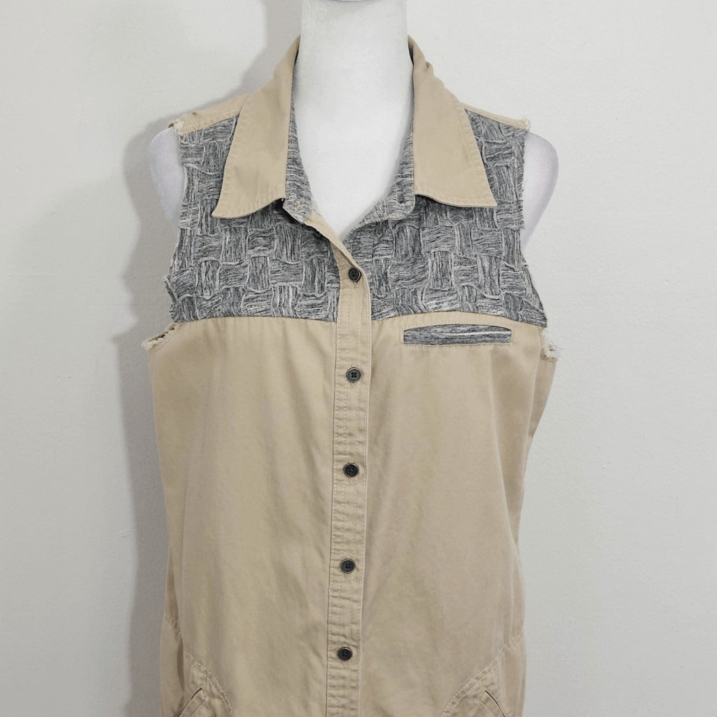 Gilded Intent Sleeveless Buttondown Top Size Medium Khaki Buttondown Top