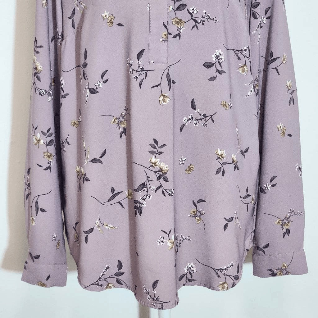 Hilary Radley Light Purple Floral Blouse Size Medium Mauve Floral Top