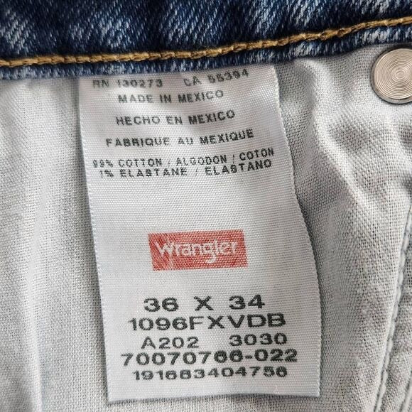 Wrangler Men's Medium Wash Straight Leg Jeans Size 36 X 34 Straight Leg Denim