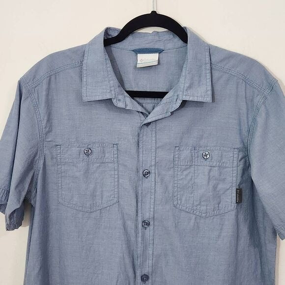 Columbia Blue Button Down Shirt Size Medium
