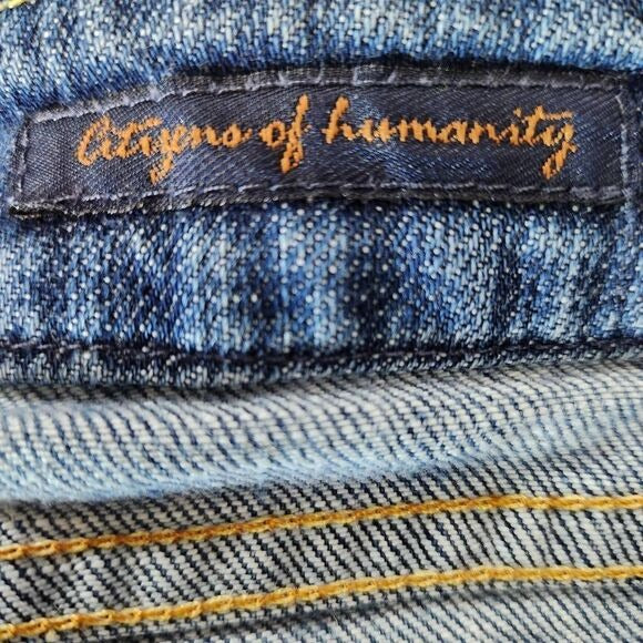 Citizens of Humanity Low-Rise Distressed Bootcut Jean Size 29