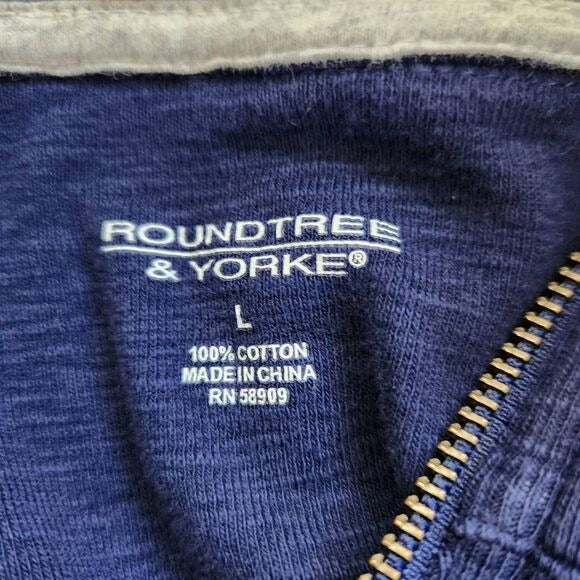 Roundtree & Yorke Navy Quarter-Zip Pullover Size Large Preppy Navy Knit Pullover