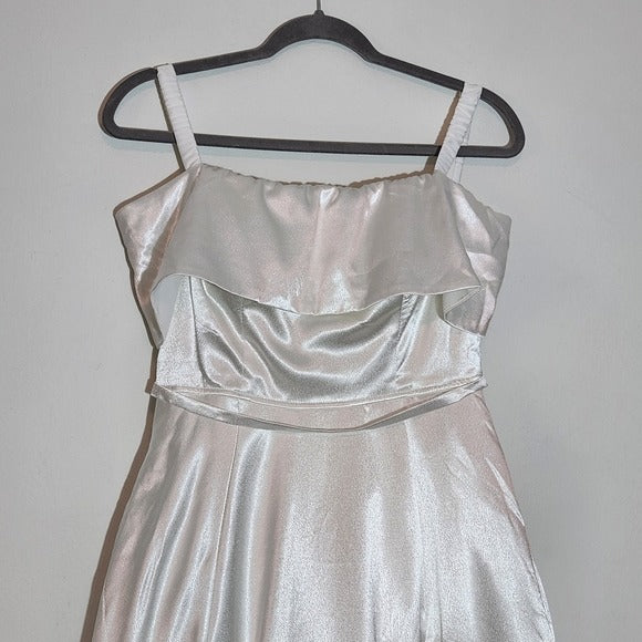 Lulus White Satin Off the Shoulder Wedding Dress NWT Medium Puffy Wedding Gown