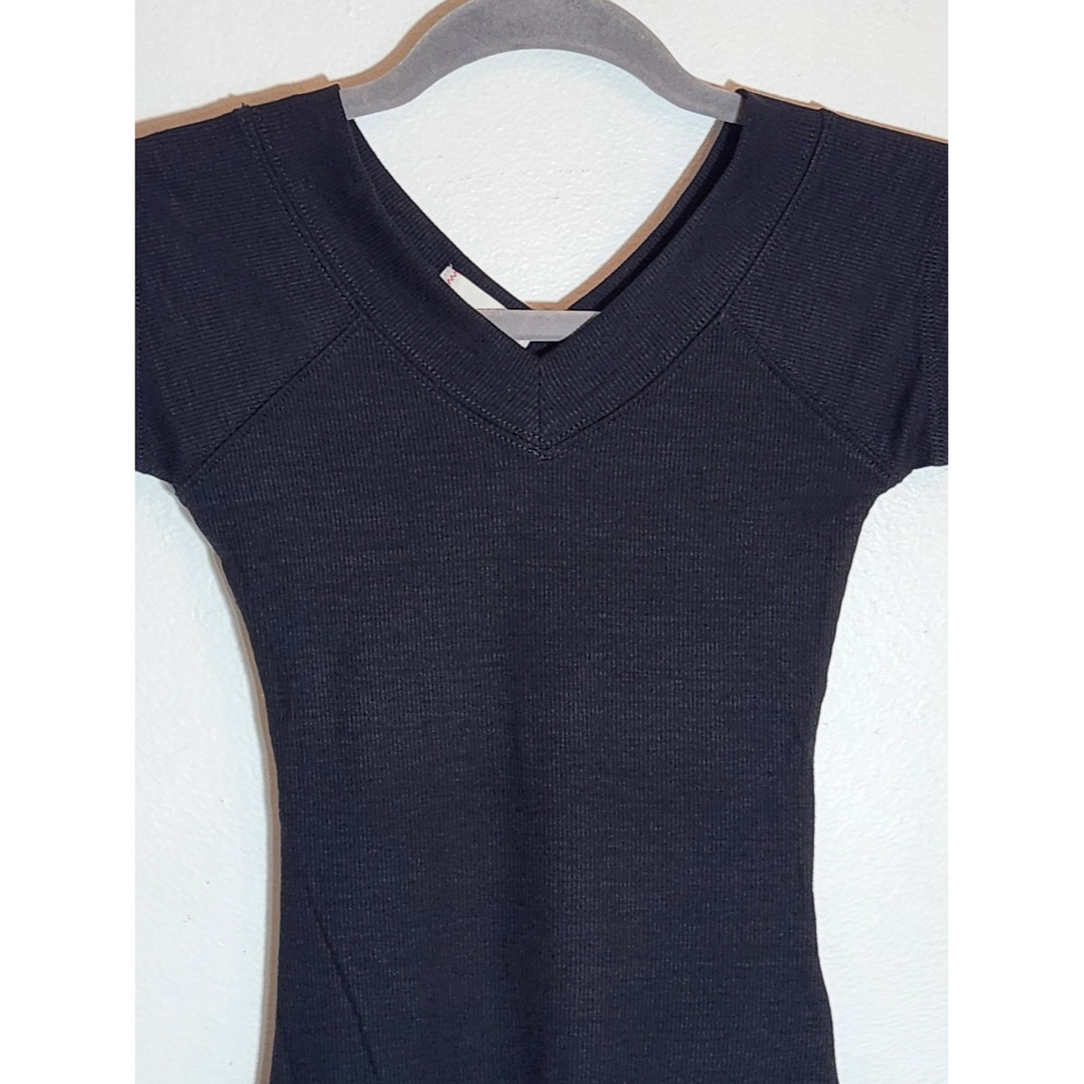 BDG Black Ribbed Knit V-Neck Cropped Babydoll Tee Size Small