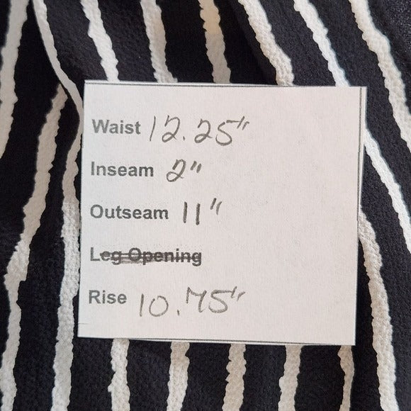 Haute Monde Black and White Striped Long Sleeve Romper NWOT Size Medium