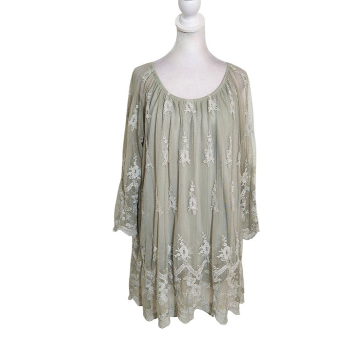 Cal Style Sage Green Embroidered Mesh Tunic Size Large
