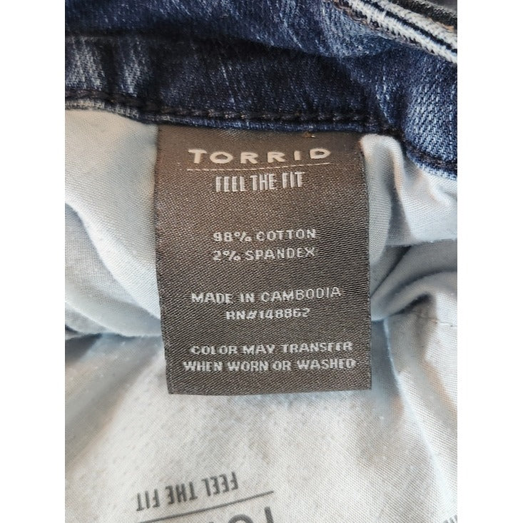 Torrid Womens Medium Wash Cut-off Boyfriend Jeans Size 10