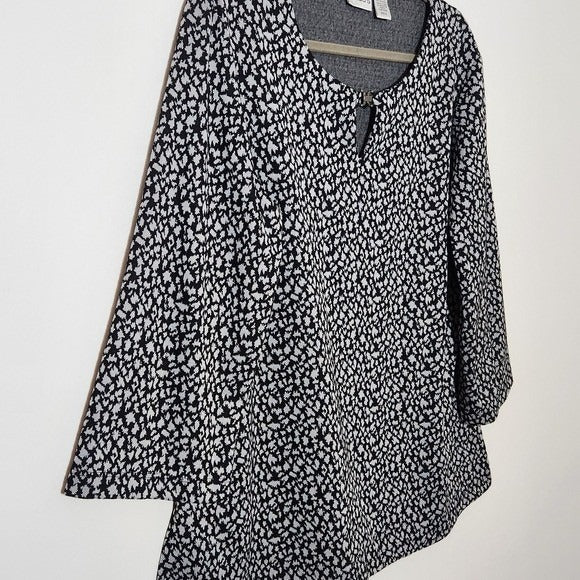 Chico's Black and Gray Knit Top with Cutout Size XL