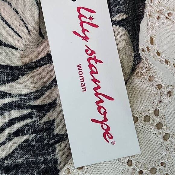 Lily Stanhope Floral Linen Sleeveless Blouse Size 3X Plus Size Floral Top New