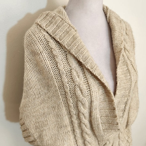 American Eagle Cream Chunky Knit Hoodie Sweater Size Medium