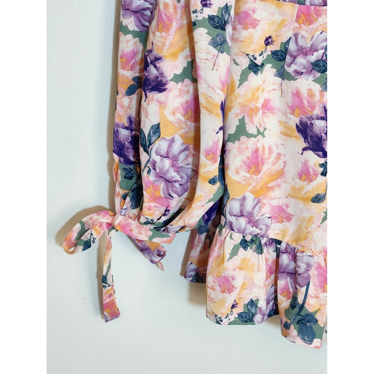 Lilly's Kloset Pink Multicolor Floral Long Sleeve Ruffle Romper Size Large NWT