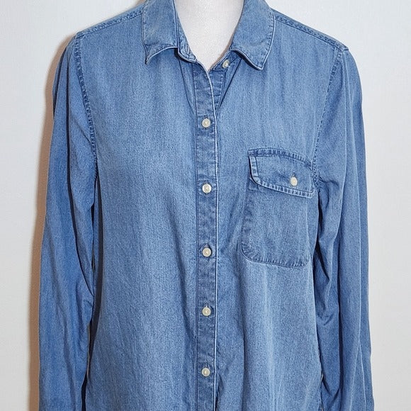 Lucky Brand Blue Chambray Button-Up Shirt Size Small