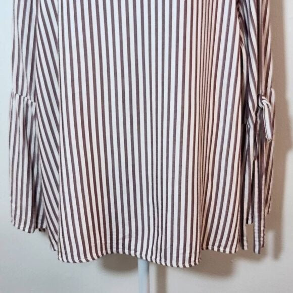 Como Blu Oxblood Stripe Blouse with Bell Sleeves Size 2X Burgundy and White Top