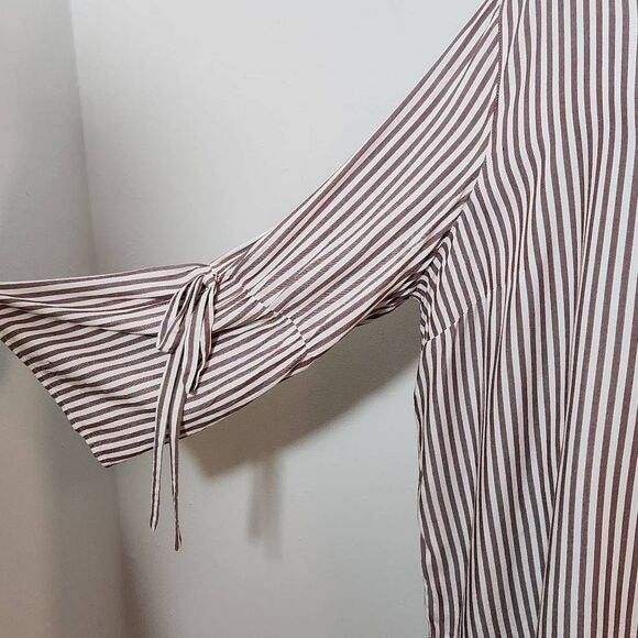 Como Blu Oxblood Stripe Blouse with Bell Sleeves Size 2X Burgundy and White Top