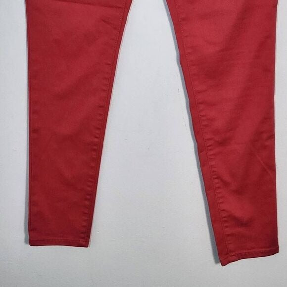 St. John's Bay Coral Pink Skinny Jeans NWT Size 4