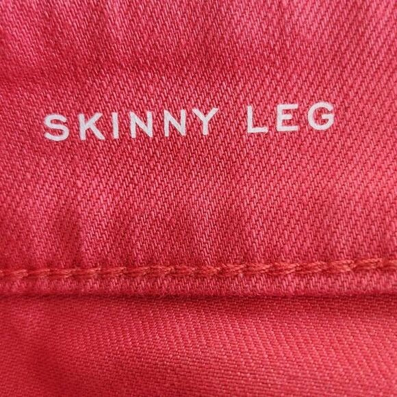 St. John's Bay Coral Pink Skinny Jeans NWT Size 4
