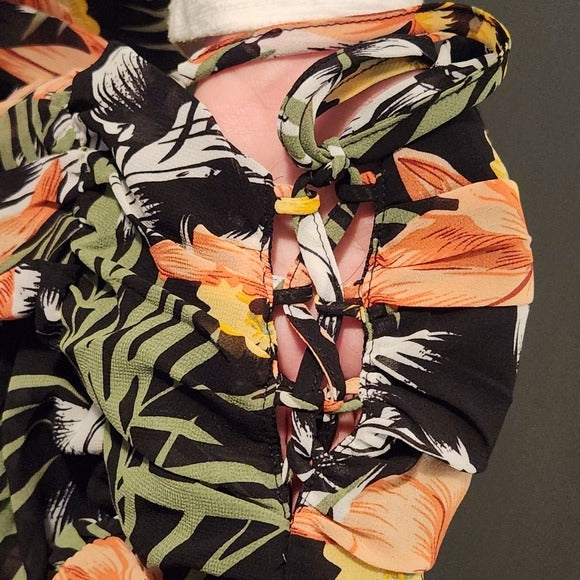 Milk & Honey Black Floral Lace-Up Cropped Blouse Size Large NWOT