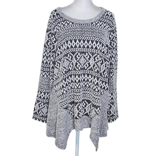 One World Black and White Knit Top Size XL Aztec Knit Top