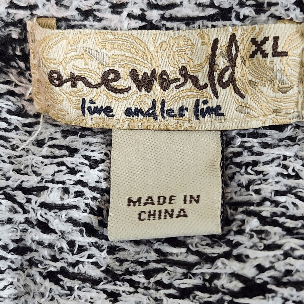 One World Black and White Knit Top Size XL Aztec Knit Top