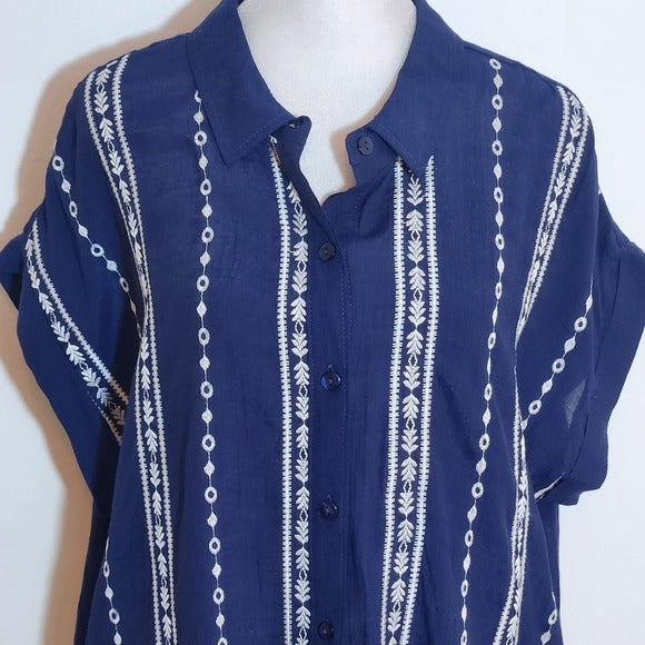 Como Black Navy Short Sleeve Button-Up Blouse Size XL