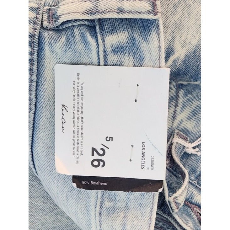 KanCan Light Wash Distressed 90s Boyfriend Jeans Size 5/26 NWT Flaw