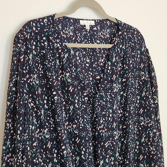 Nine Britton Navy Floral Surplice Top Size 2X NWT