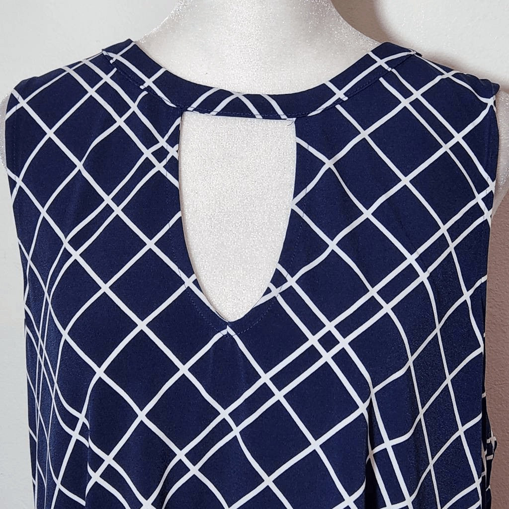 Banana Republic Navy and White Plaid Sleeveless Blouse Size Large Navy Plaid Top