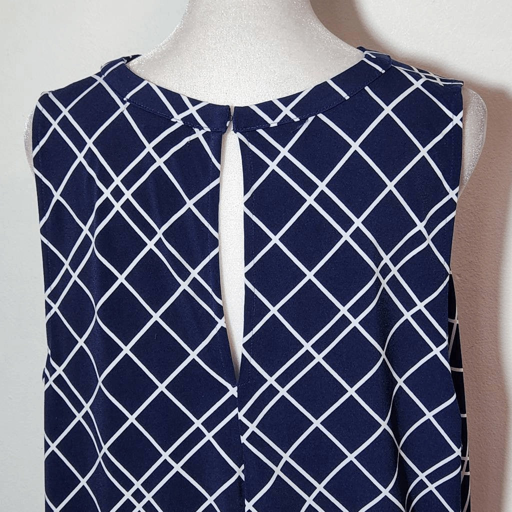 Banana Republic Navy and White Plaid Sleeveless Blouse Size Large Navy Plaid Top