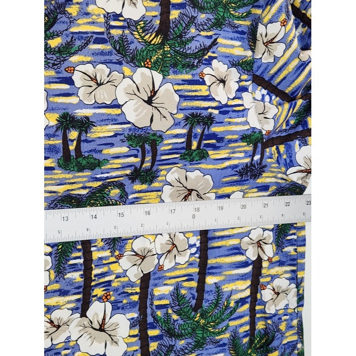 Roundtree & Yorke Blue Tropical Palm Print Hawaiian Shirt Size Medium