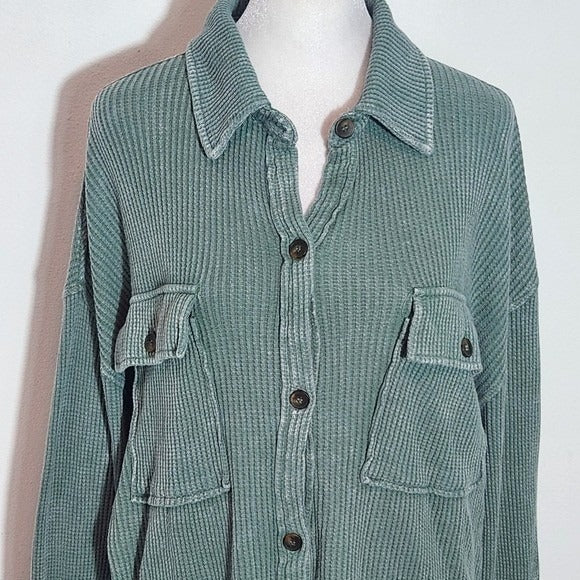Fashion Nova Green Thermal Knit Button-Up Shirt NWT Size Small Waffle Knit Shirt
