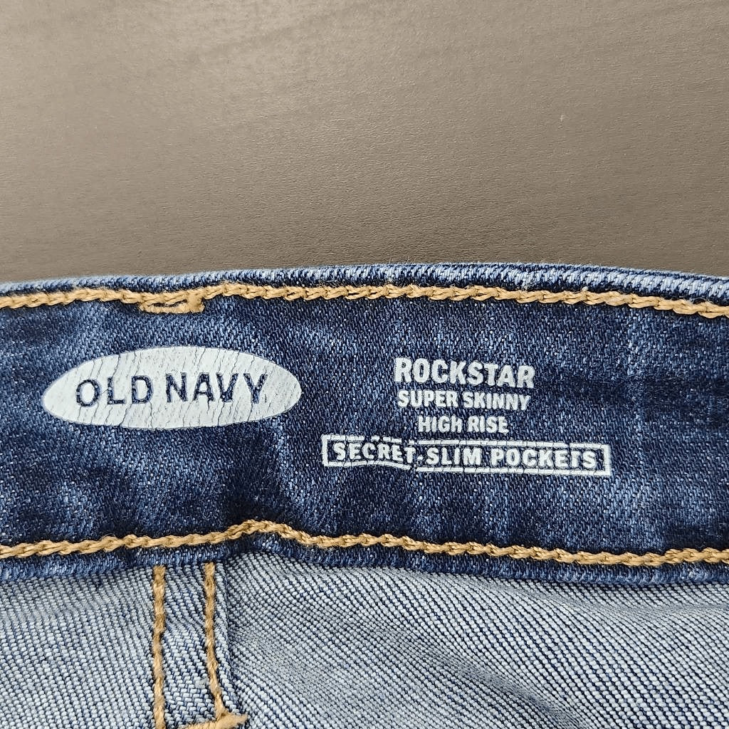Old Navy Skinny Jeans Size 10 Old Navy Skinny High-Rise Denim