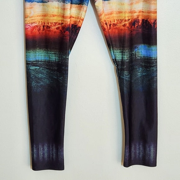 American Eagle Outfitters Black Scenic Sunset Print Leggings Size Medium