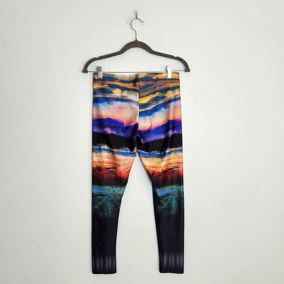 American Eagle Outfitters Black Scenic Sunset Print Leggings Size Medium