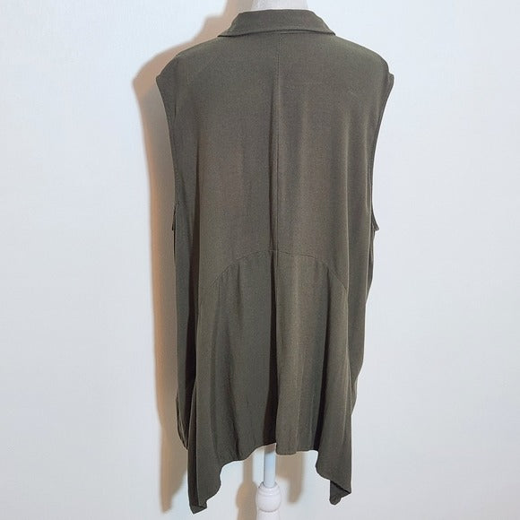 Fever Olive Green Sleeveless Button-Up Tunic Size XXL Green Button-Up Blouse