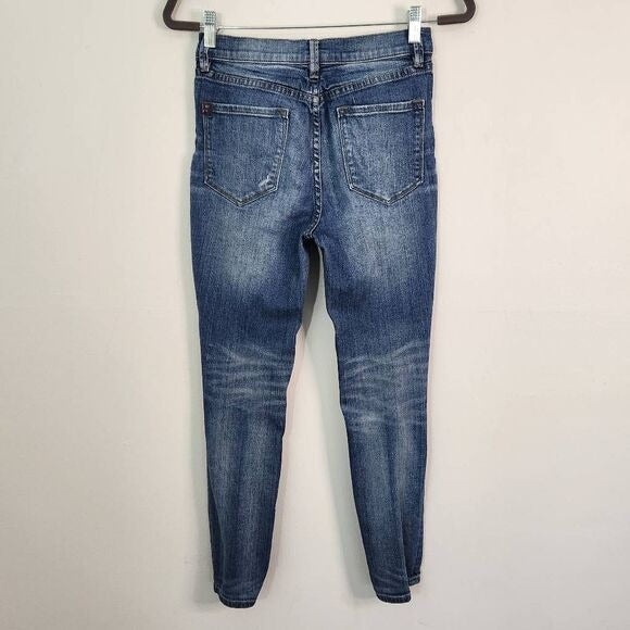 BDG Distressed Twig High Rise Skinny Jeans Size 27