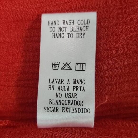 Doe & Rae Tomato Red Sleeveless Crinkle Blouse with Ruffle Accent Size Large