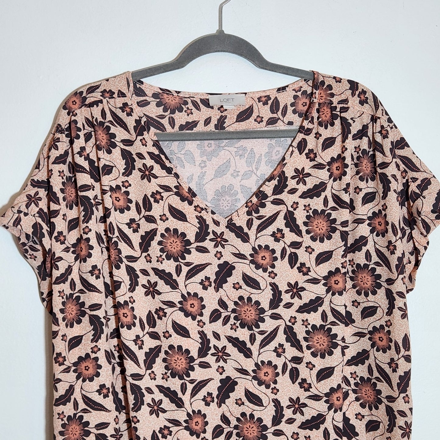 LOFT Pink and Black V-neck Floral Blouse Size XL