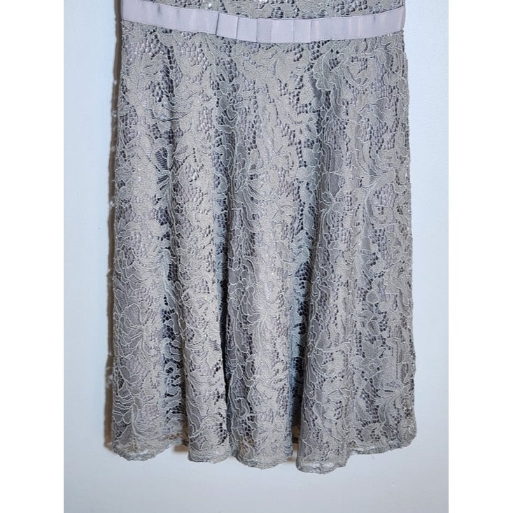 Tahari Gray Sleeveless Lace Cocktail Dress Size 6 NWOT Wedding Guest Dress