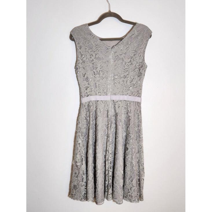 Tahari Gray Sleeveless Lace Cocktail Dress Size 6 NWOT Wedding Guest Dress