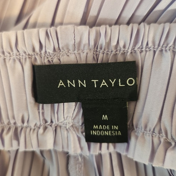 Ann Taylor Light Purple Pleated Wide Leg Pants Size Medium